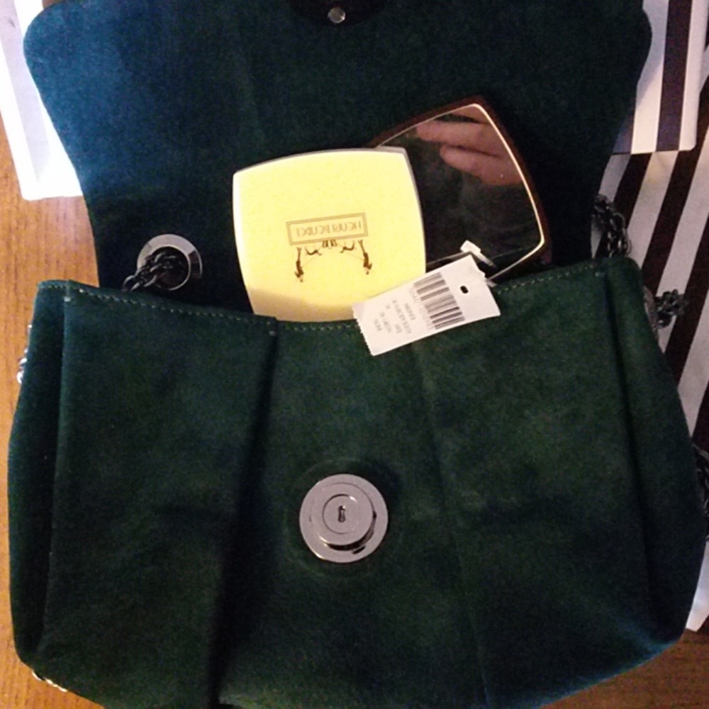 Priced to sell Henri Bendel crossbody - Picture 4 of 5